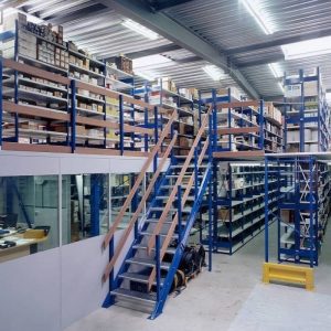 Antresola magazynowa podest regał półkowy z piętrem antresole podesty magazynowe