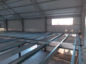 будівництво складського майданчика