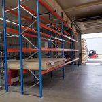 Regale für Möbelblechplatten